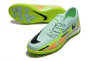 Chuteira React Phantom GT Pro – Futsal Elegante