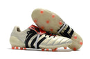 Chuteira Predator Mania Champagne – Campo Exclusivo