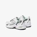 530 White – Mint Premium