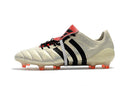 Chuteira Predator Mania Champagne – Campo Exclusivo